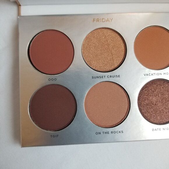 PÜR On Point Eyeshadow Palette - Friday - Picture 9 of 15